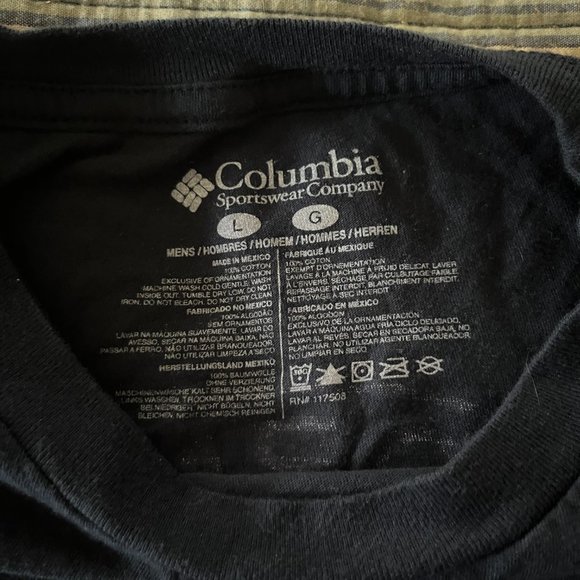 Men's Columbia PFG T Shirt Size Large Black Performance Fishing Gear - Picture 4 of 4